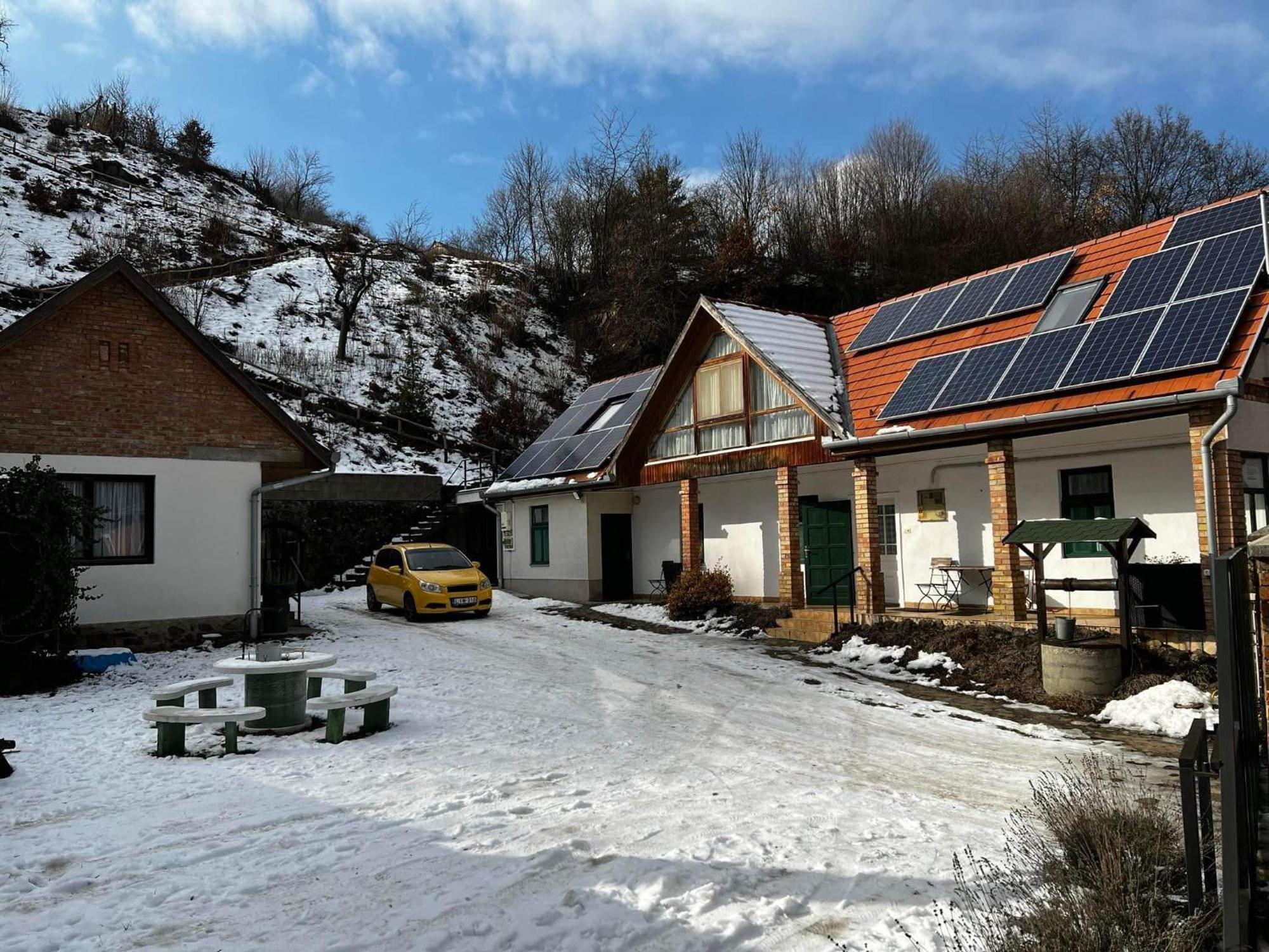Boroka Vendeghaz Hotel Matrakeresztes Luaran gambar
