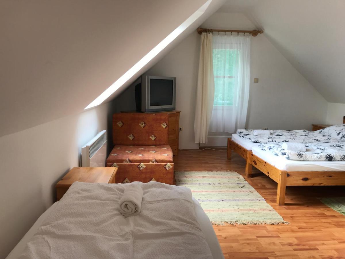 Boroka Vendeghaz Hotel Matrakeresztes Luaran gambar